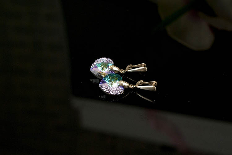 Ръчно инкрустирани сребърни обеци с кристални синьо-лилави сърца Swarovski - Image 5