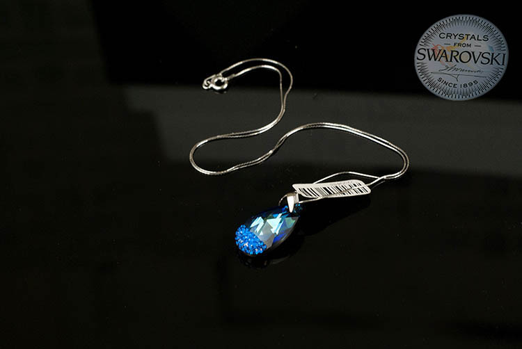 Сребърно колие с капковиден син кристал Swarovski и ръчна инкрустация - Image 5