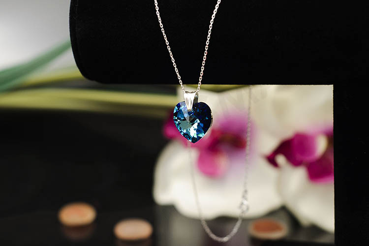 Сребърно колие с голямо кристално сърце Swarovski – снимка 1